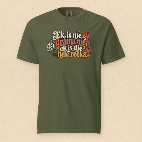 Ek is nie drama nie, ek is die hele reeks — Hemp shirt on cream wall