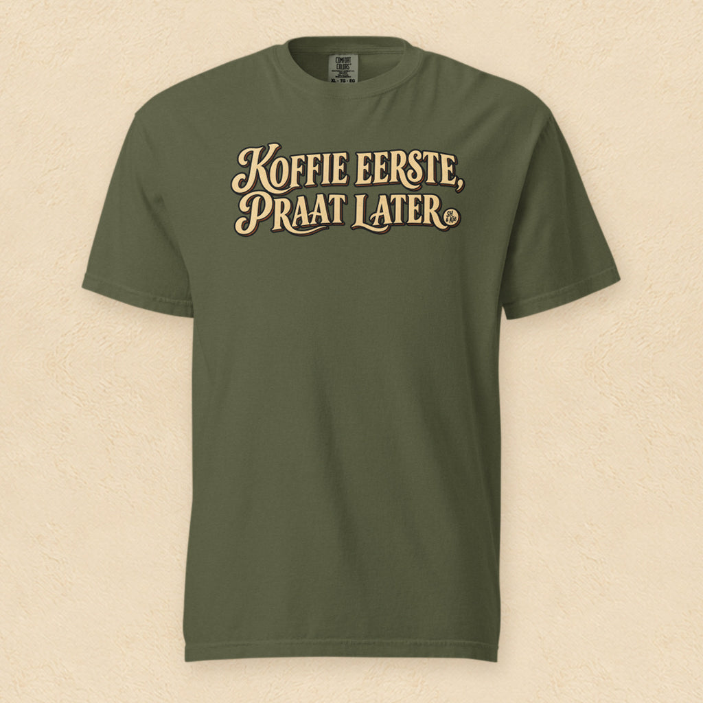 Koffie eerste, praat later — Hemp shirt on cream wall