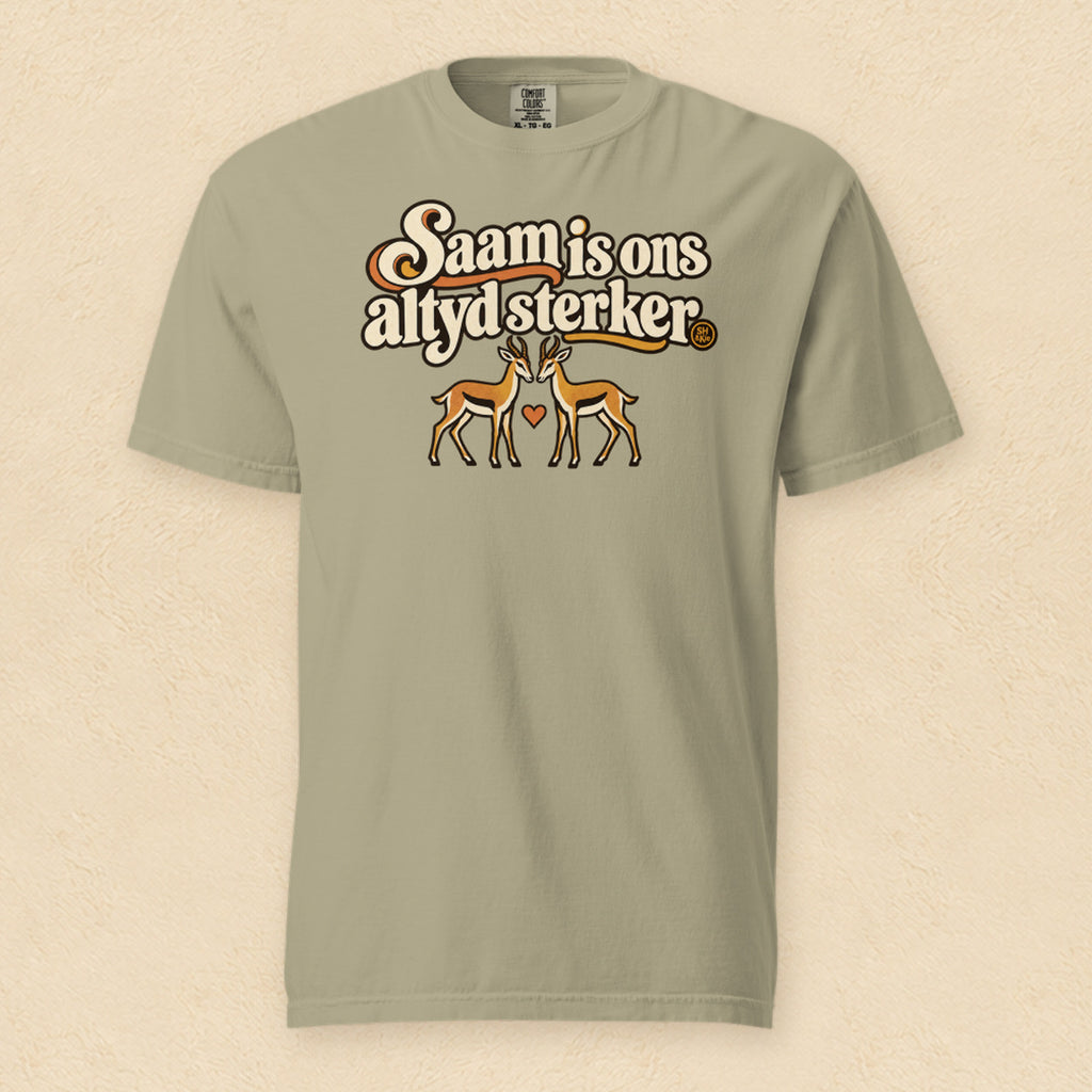 Saam is ons altyd sterker — Khaki shirt on cream wall