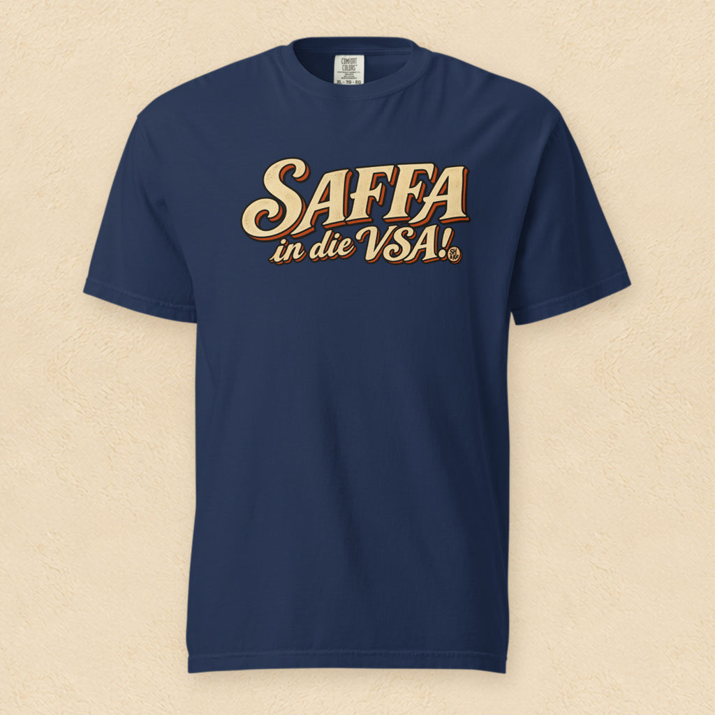 Saffa in die VSA! (Klassiek) — True Navy shirt on cream wall