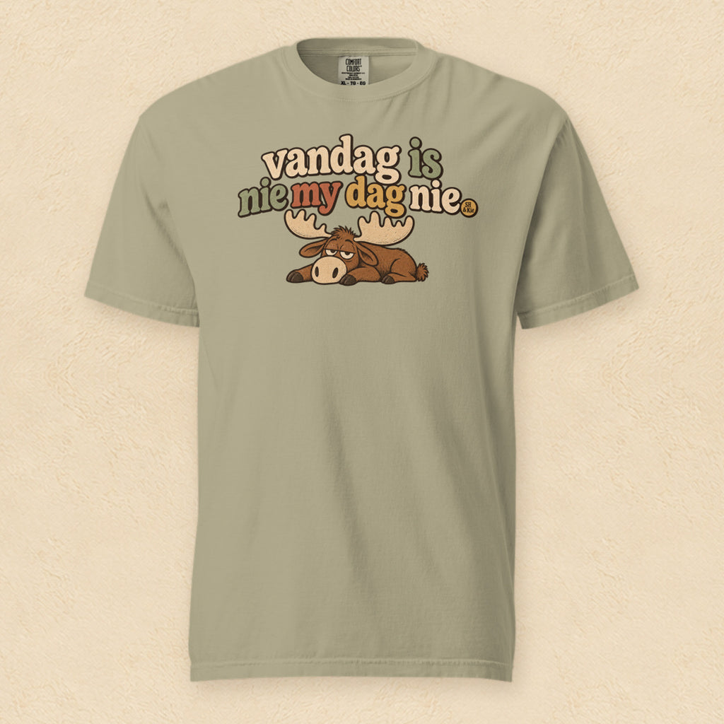 Vandag is nie my dag nie — Khaki shirt on cream wall